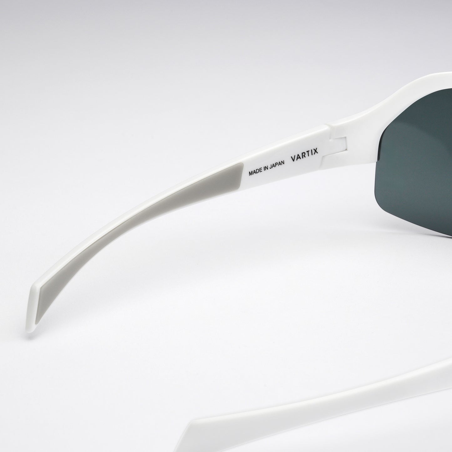 IR PERFECT VISION POLARIZED スポーツサングラス ホワイト